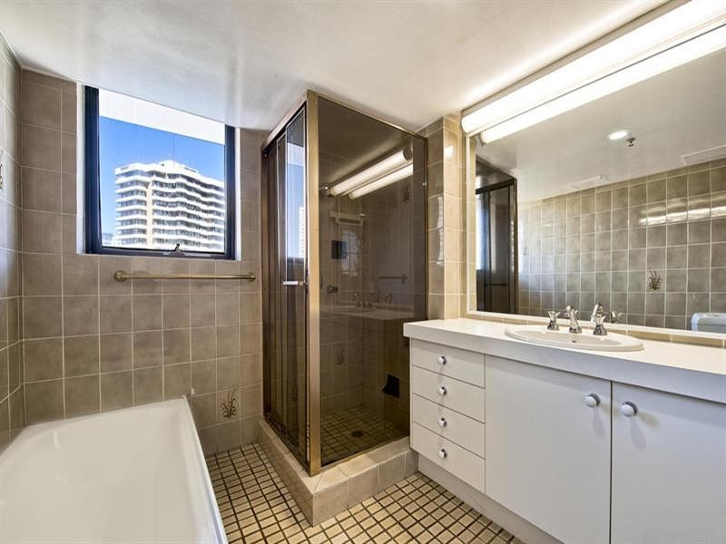 4 Thornton Street – Acapulco, Surfers Paradise QLD 4217