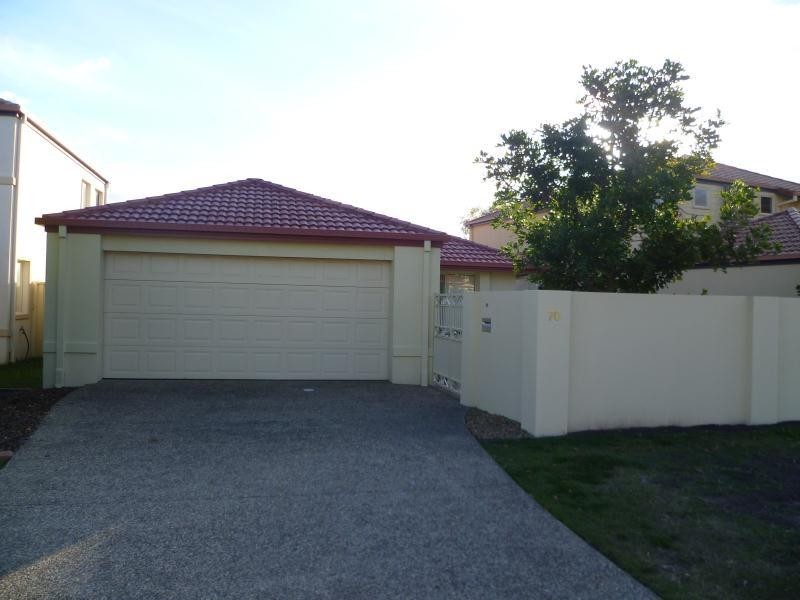 70 Tee Tree Boulevard, Arundel QLD 4214