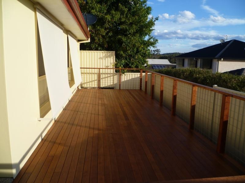 70 Tee Tree Boulevard, Arundel QLD 4214