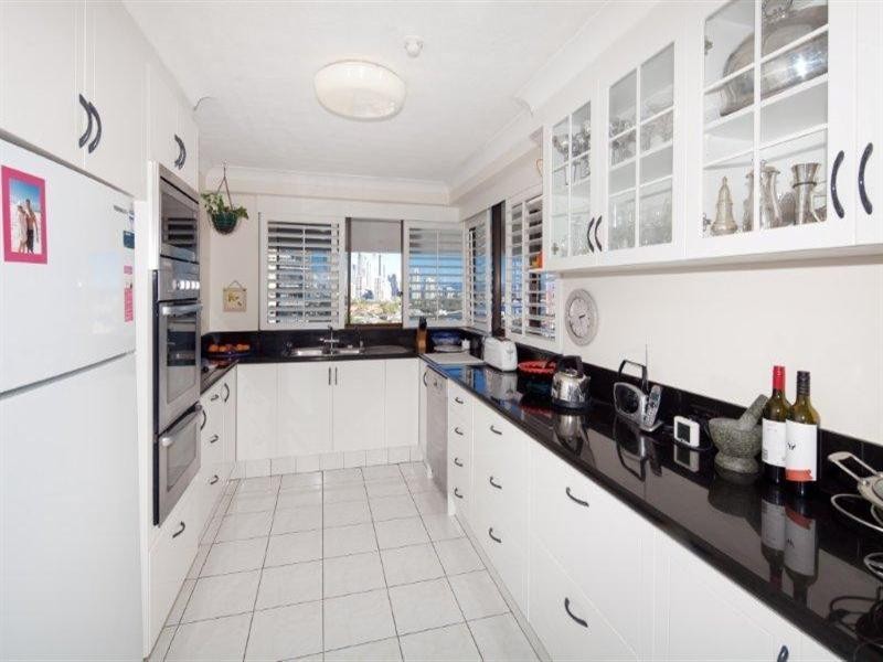 47 Kings Row Centre, 20 Commodore Drive, Surfers Paradise QLD 4217