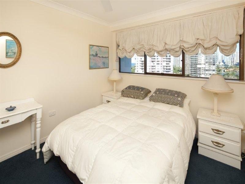 47 Kings Row Centre, 20 Commodore Drive, Surfers Paradise QLD 4217