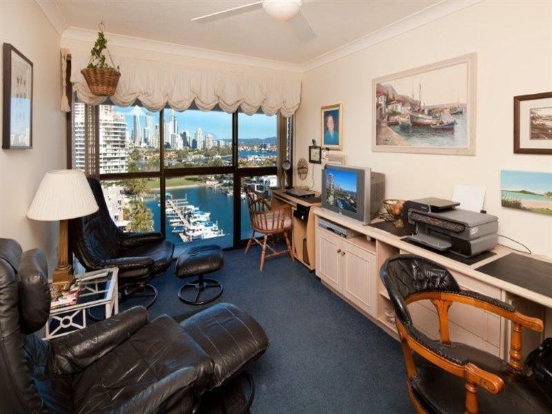 47 Kings Row Centre, 20 Commodore Drive, Surfers Paradise QLD 4217
