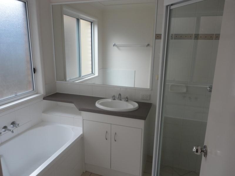 1 Freesia Court, Ormeau QLD 4208