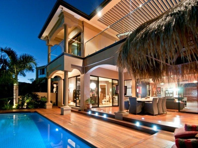 48 King Arthurs Court, Sovereign Islands QLD 4216