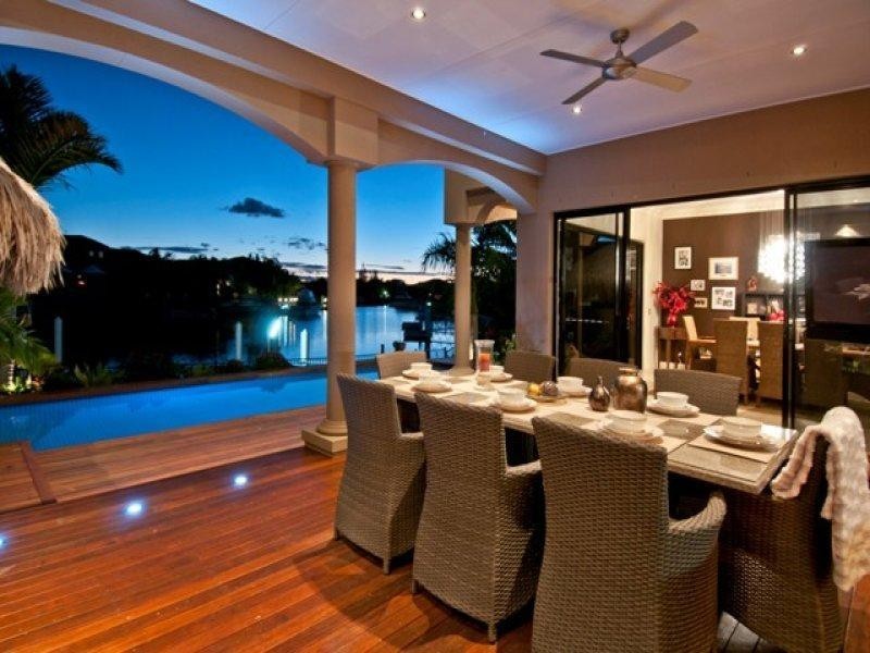 48 King Arthurs Court, Sovereign Islands QLD 4216