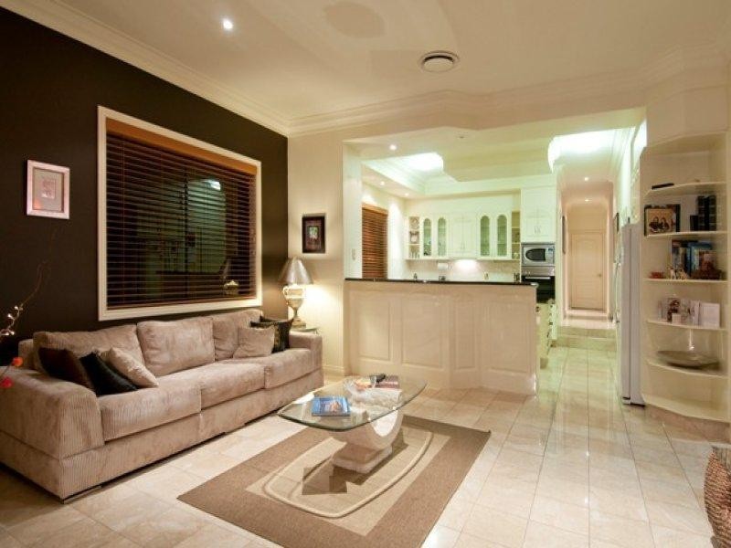 48 King Arthurs Court, Sovereign Islands QLD 4216