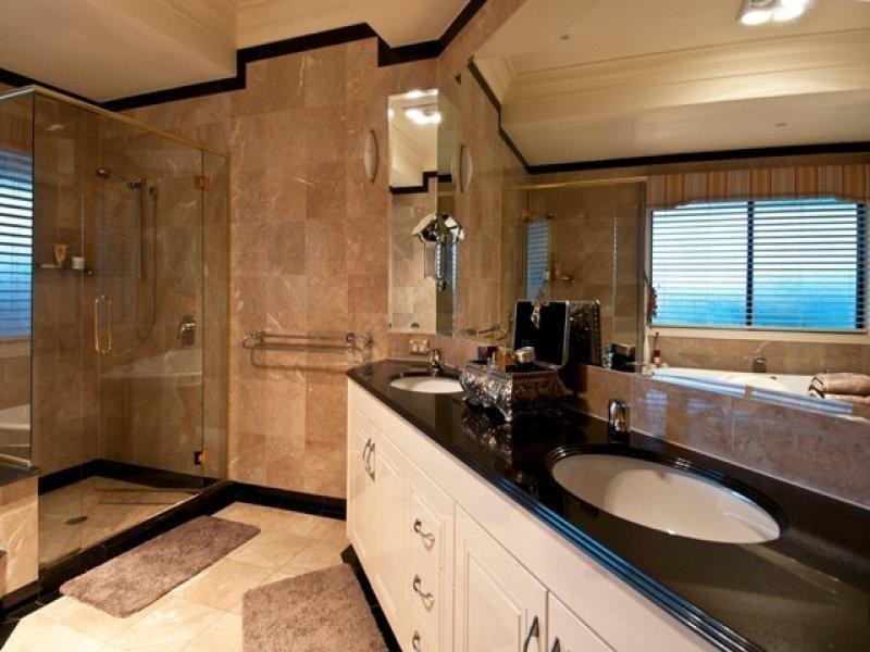 48 King Arthurs Court, Sovereign Islands QLD 4216