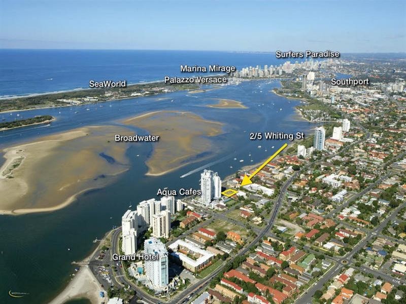 2/5 Whiting Street, Labrador QLD 4215