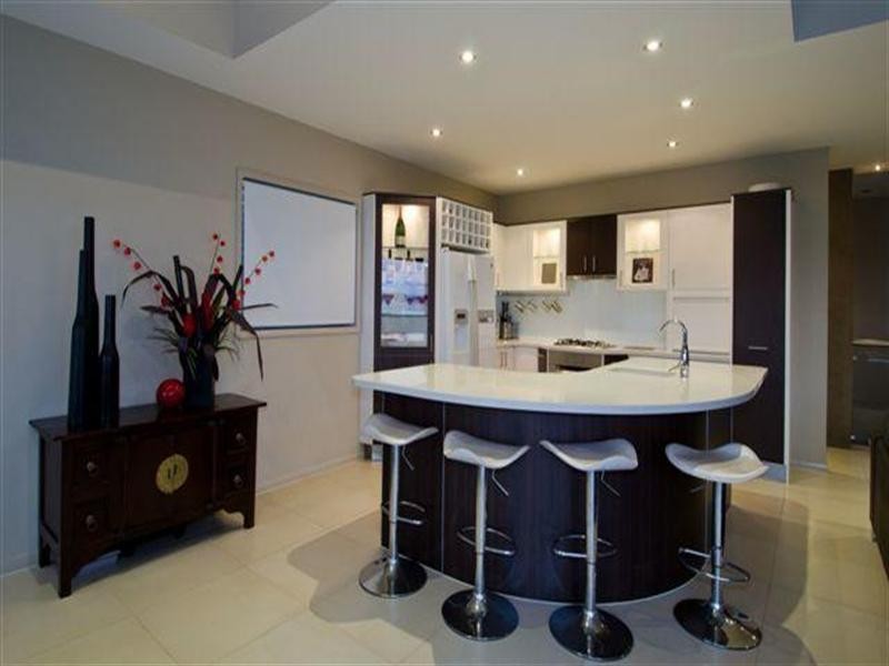 2/5 Whiting Street, Labrador QLD 4215