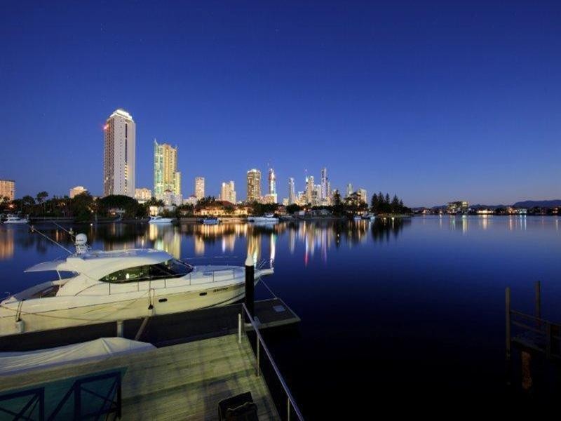 22-24 Admiralty Drive, Surfers Paradise QLD 4217