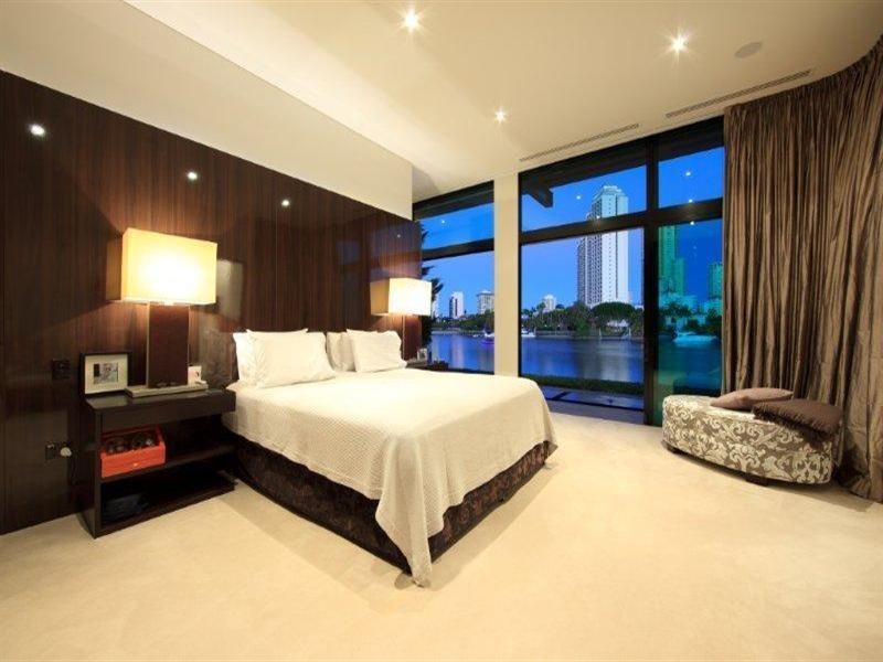 22-24 Admiralty Drive, Surfers Paradise QLD 4217