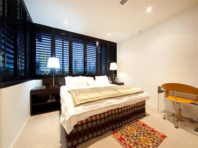 22-24 Admiralty Drive, Surfers Paradise QLD 4217