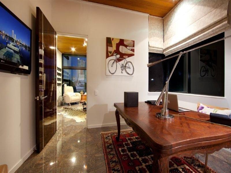 22-24 Admiralty Drive, Surfers Paradise QLD 4217