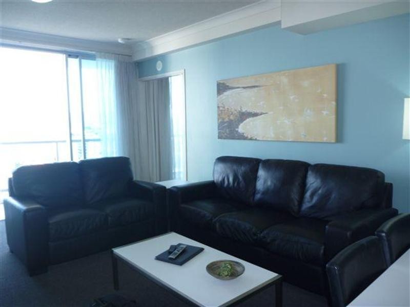 23 Ferny Avenue, Surfers Paradise QLD 4217