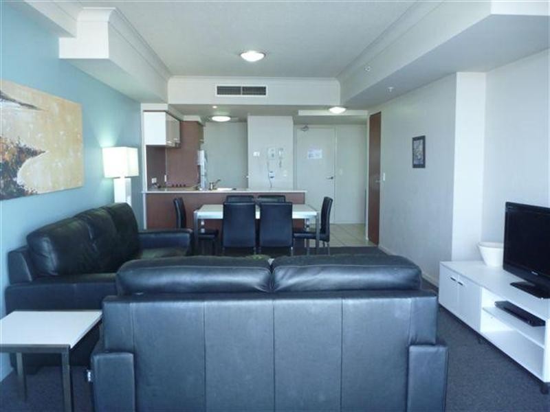 23 Ferny Avenue, Surfers Paradise QLD 4217