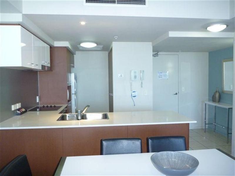 23 Ferny Avenue, Surfers Paradise QLD 4217