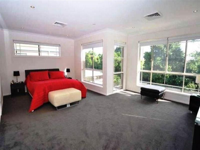 Hope Island QLD 4212