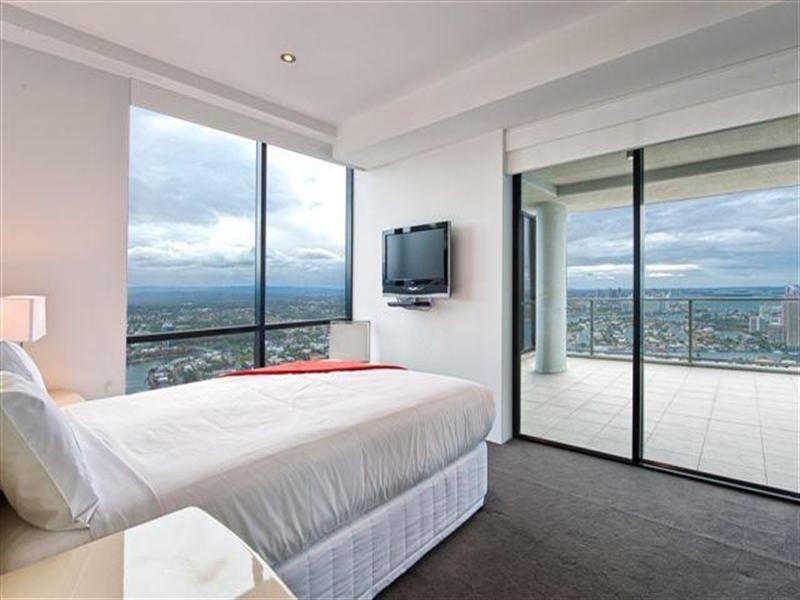 9 Ferny Avenue – Circle On Cavill, Surfers Paradise QLD 4217