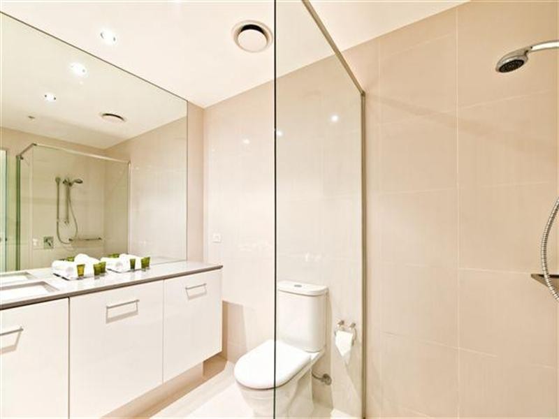 9 Ferny Avenue – Circle On Cavill, Surfers Paradise QLD 4217