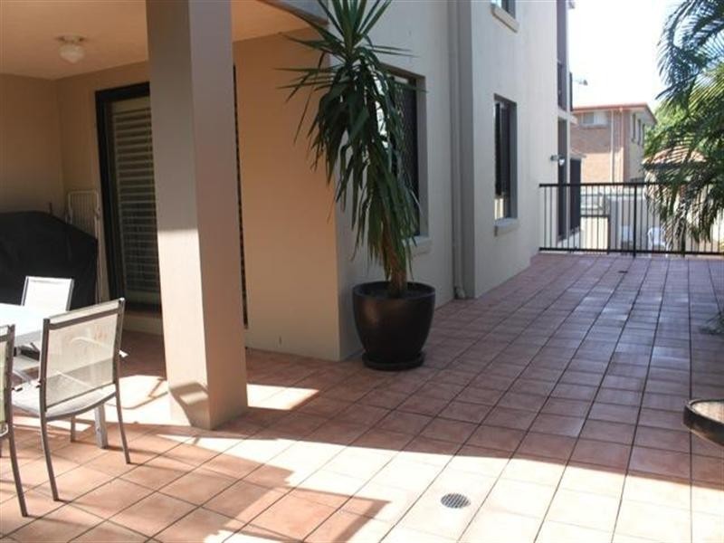 13 Illawong Street – Solitaire On Chevron, Surfers Paradise QLD 4217