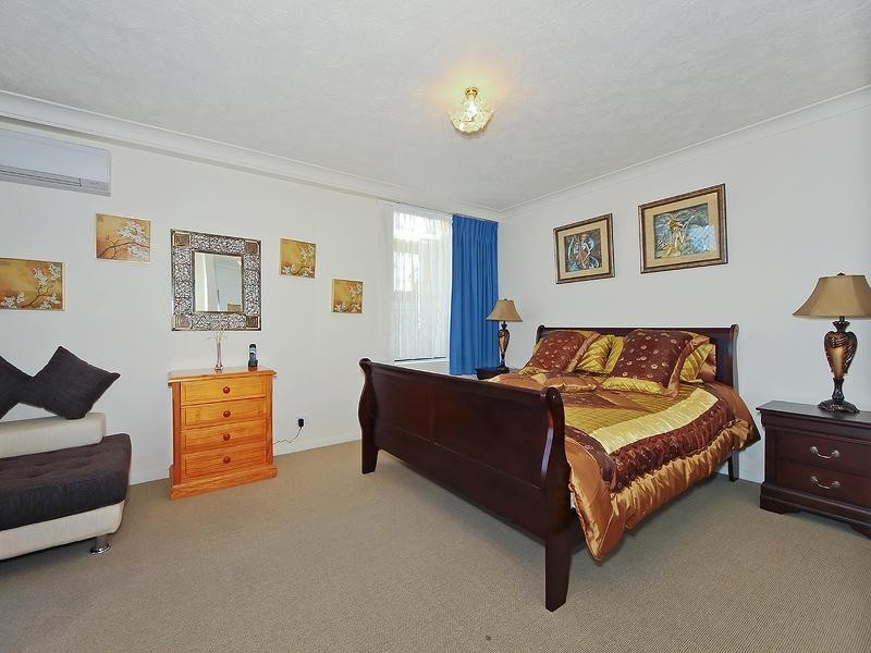 130 Marine Parade, Southport QLD 4215