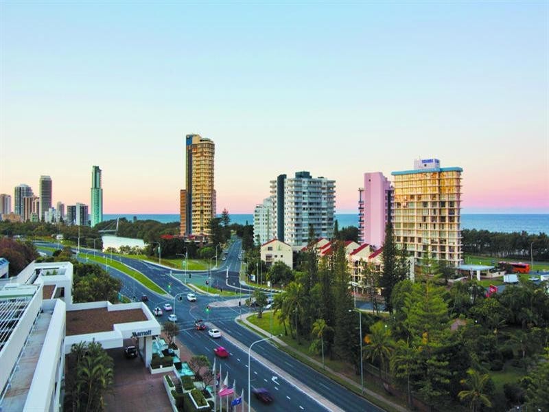 132 Ferny Avenue, Surfers Paradise QLD 4217