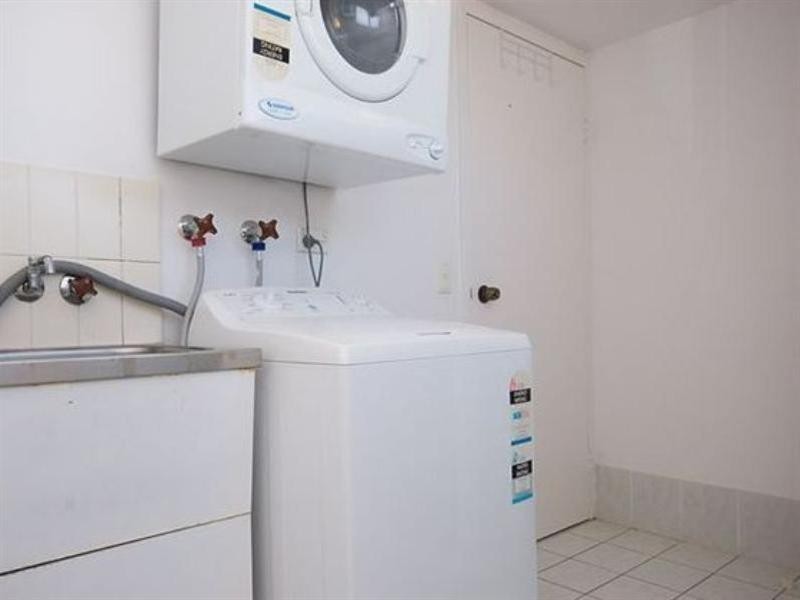 14/19 Fern Street, Surfers Paradise QLD 4217