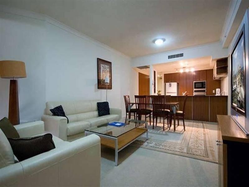 23 Ferny Avenue, Surfers Paradise QLD 4217