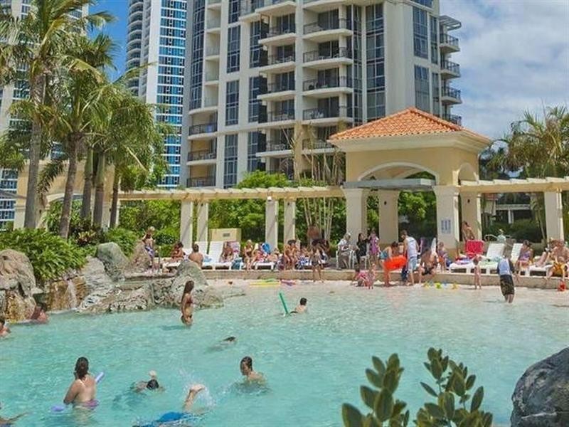 23 Ferny Avenue, Surfers Paradise QLD 4217