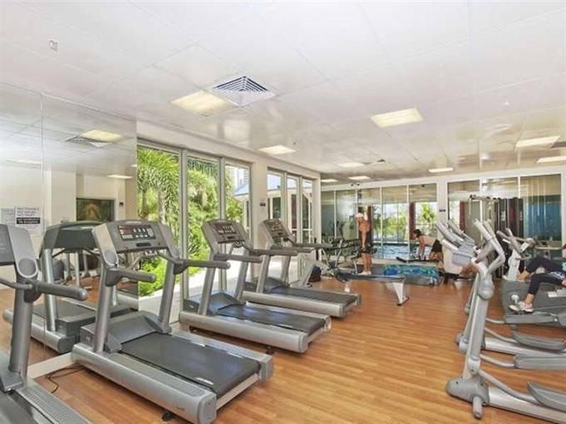 23 Ferny Avenue, Surfers Paradise QLD 4217