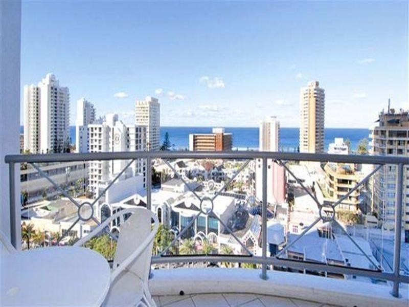 23 Ferny Avenue, Surfers Paradise QLD 4217