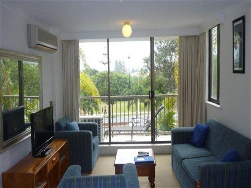 43 Enderley Avenue, Surfers Paradise QLD 4217