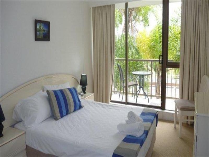 43 Enderley Avenue, Surfers Paradise QLD 4217