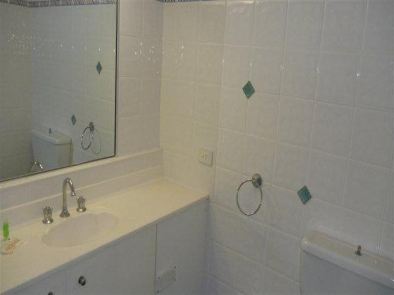 43 Enderley Avenue, Surfers Paradise QLD 4217