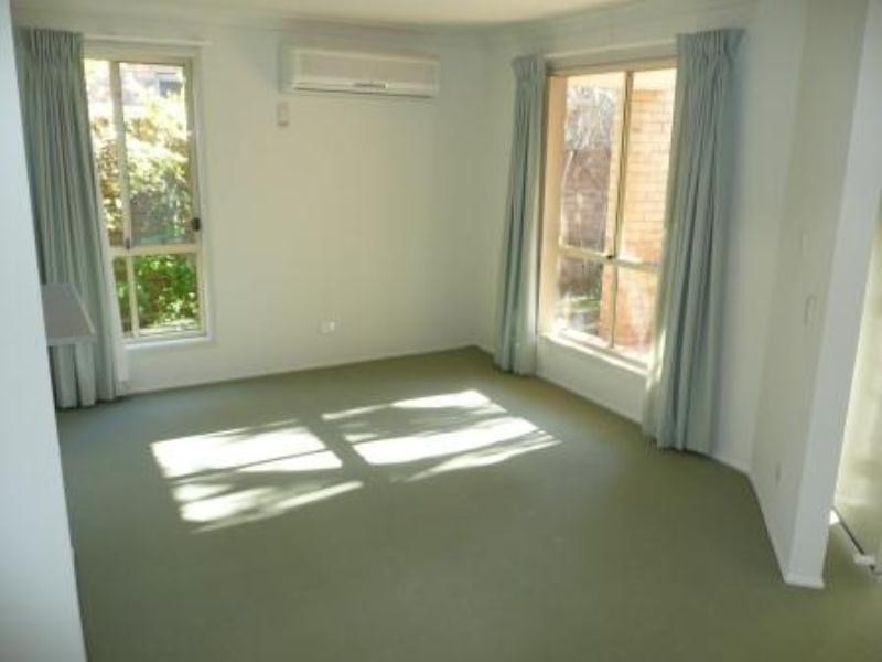 32 Parkside Circuit, Robina QLD 4226