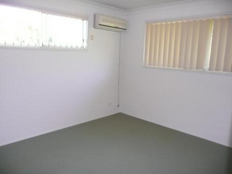 32 Parkside Circuit, Robina QLD 4226