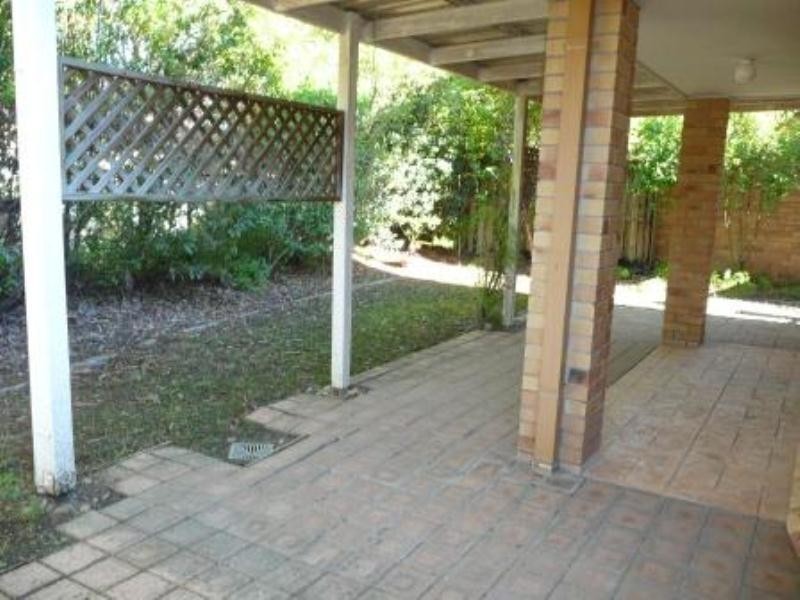 32 Parkside Circuit, Robina QLD 4226