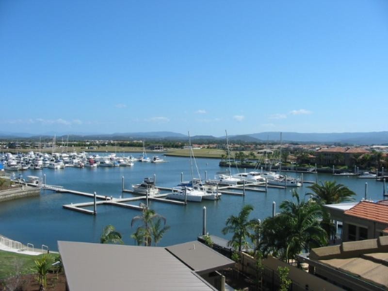 Hope Island QLD 4212