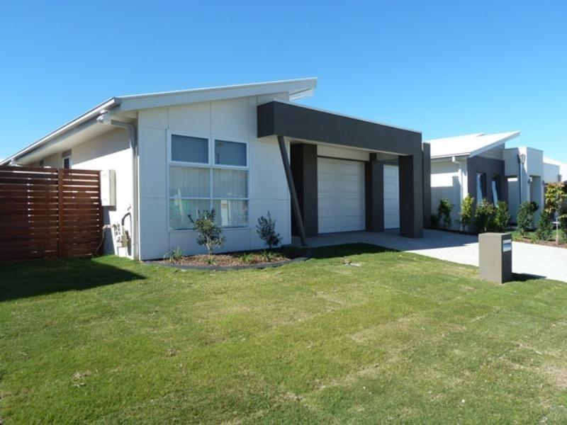 Hope Island QLD 4212