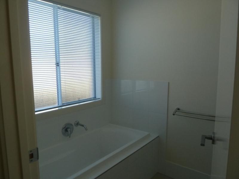 Hope Island QLD 4212