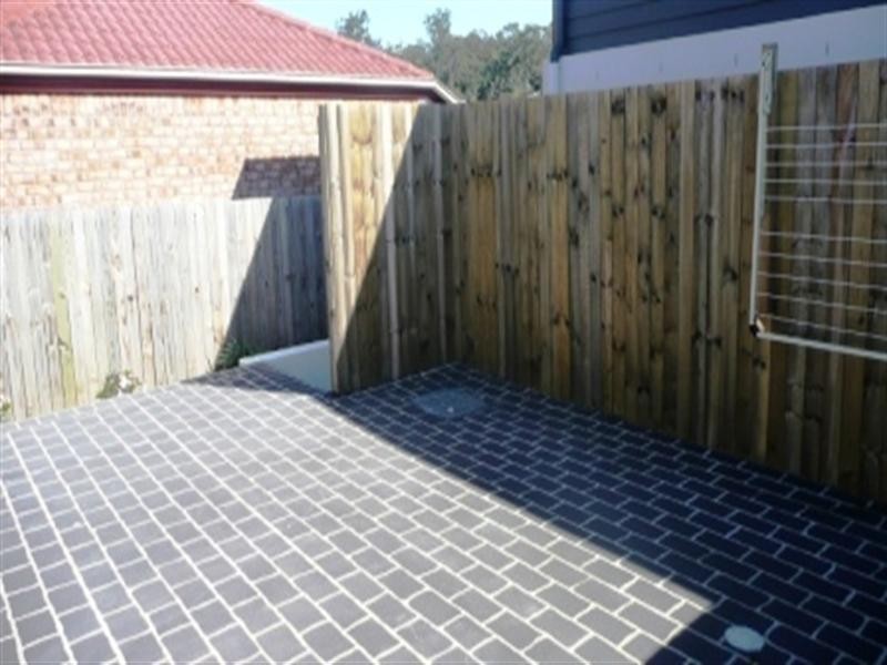 1/11 Seagreen Drive, Coomera QLD 4209