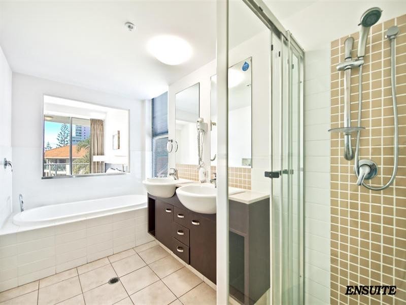 18 Fern Street, Surfers Paradise QLD 4217