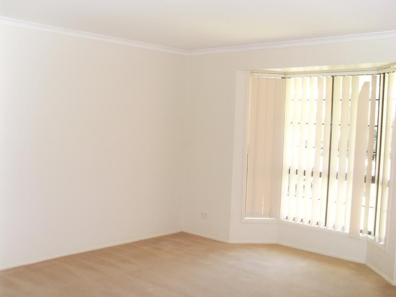 18 Blueash Court, Oxenford QLD 4210