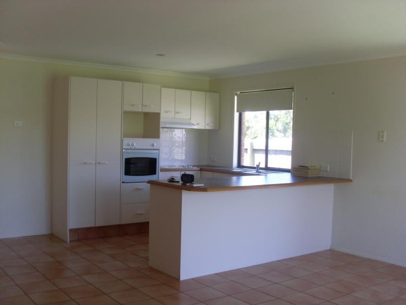 18 Blueash Court, Oxenford QLD 4210