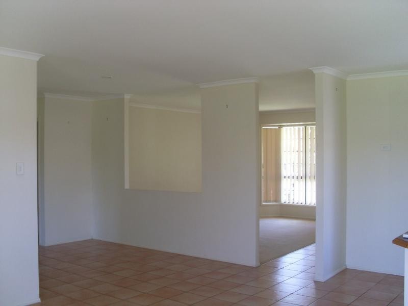 18 Blueash Court, Oxenford QLD 4210