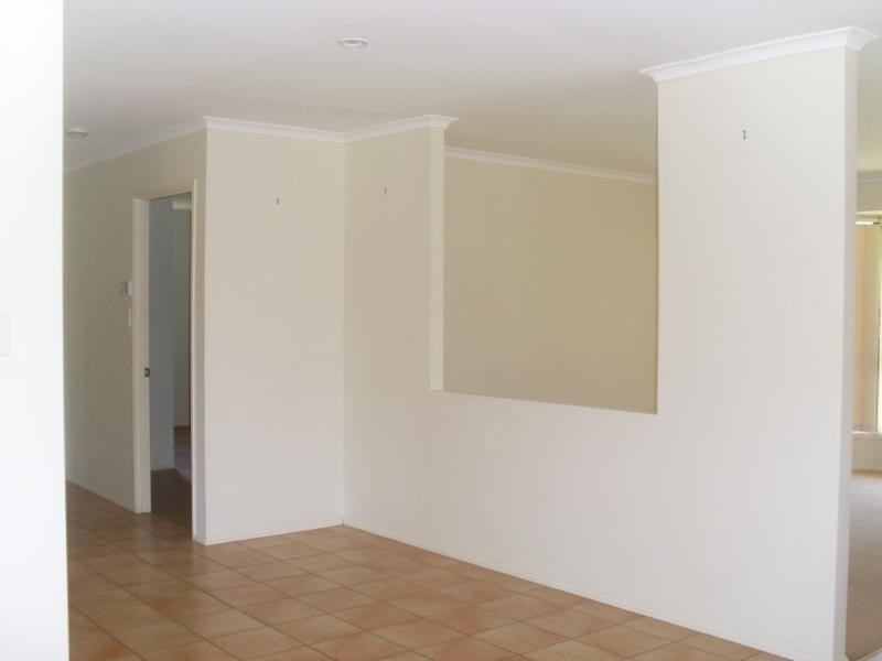 18 Blueash Court, Oxenford QLD 4210