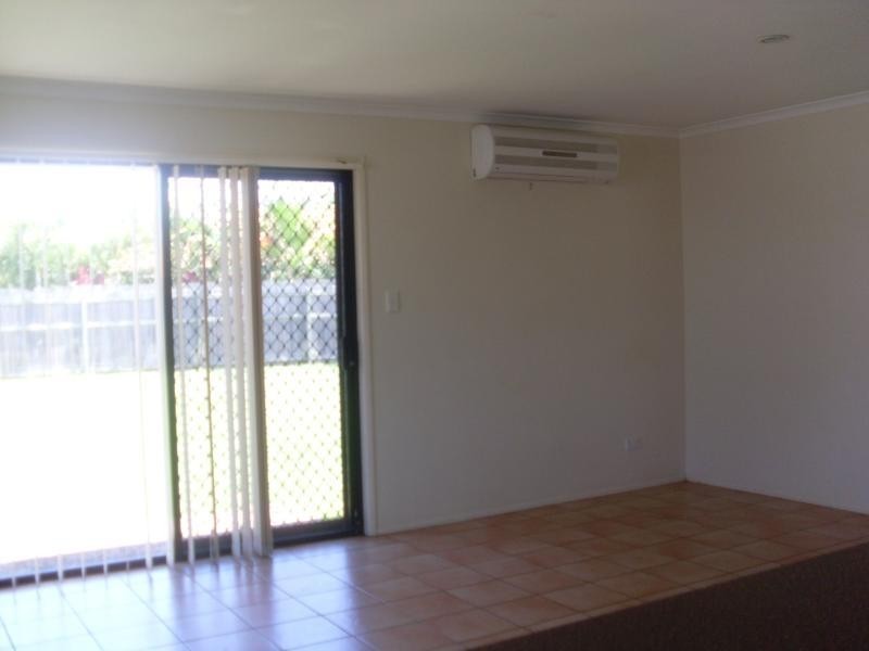 18 Blueash Court, Oxenford QLD 4210