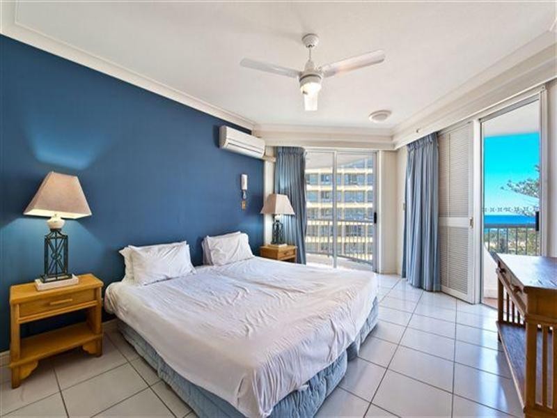 7 Elkhorn Avenue, Surfers Paradise QLD 4217