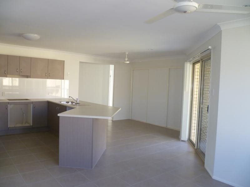 7 Statham Court, Redbank Plains QLD 4301