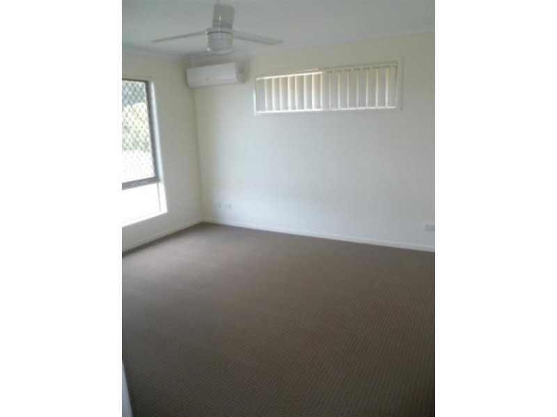 17 Lindfield Street, Hillcrest QLD 4118